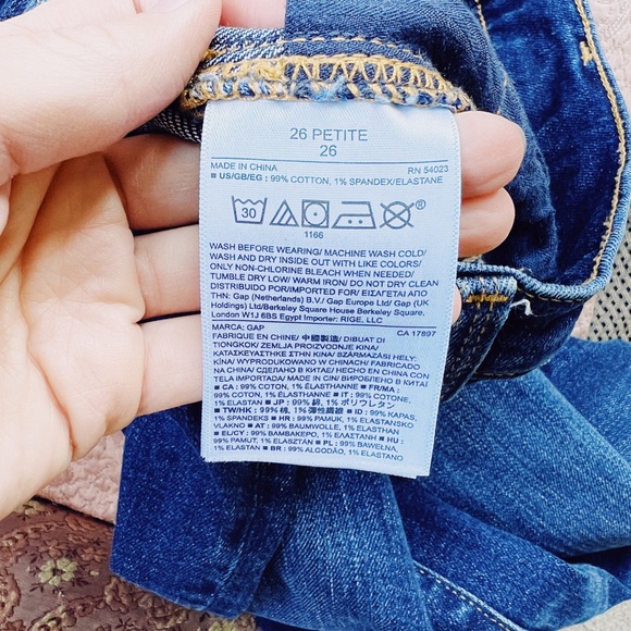 GAP Authentic Flare 1969 Jeans Button Closure - Picture 9 of 10